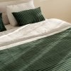 Grünes Schlafzimmer-Set Colet – 2 Kissen + Tagesdecke.